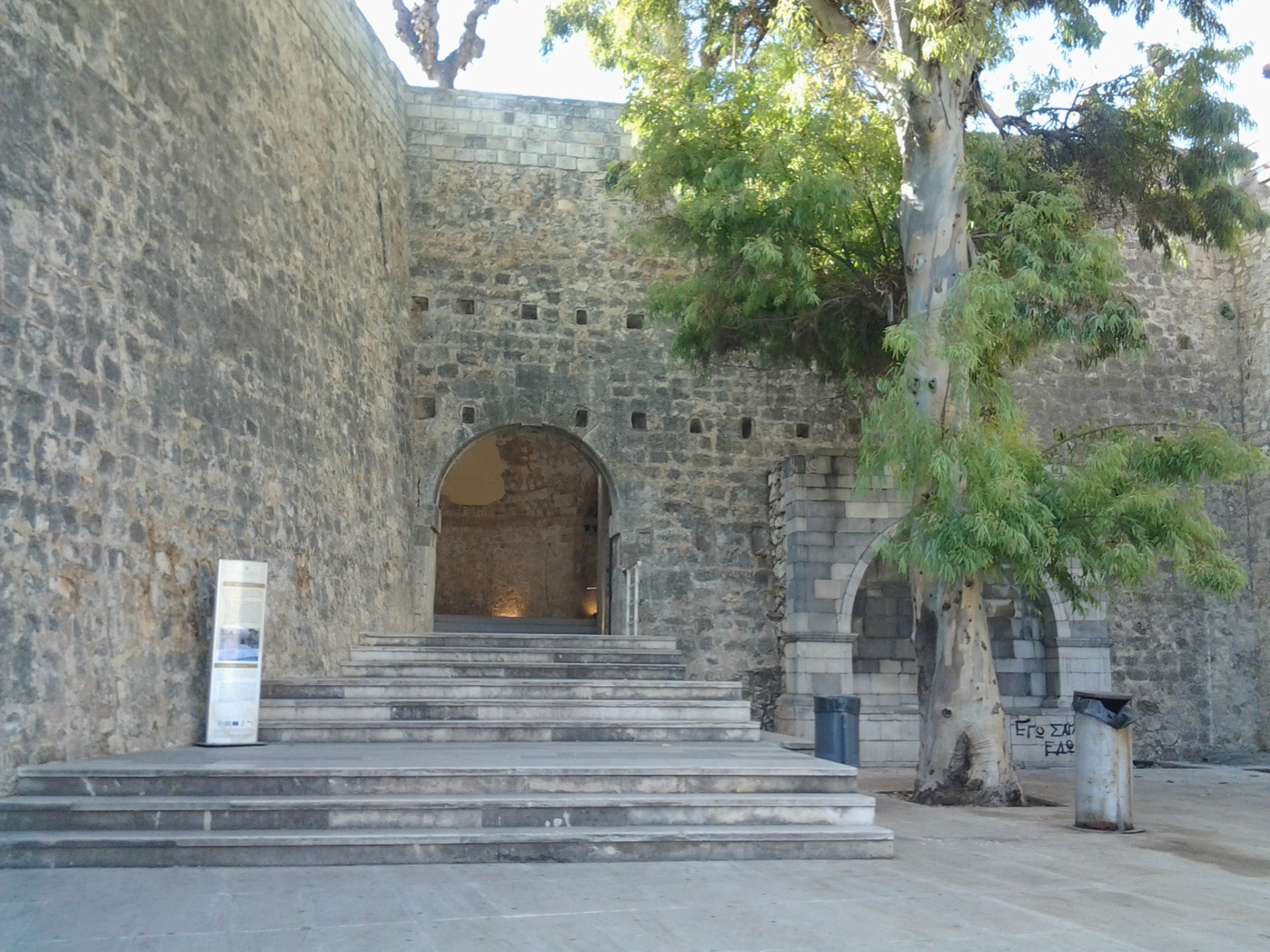 Ираклион венецианская крепость ворота Святого Георгия